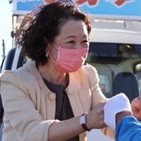 衆院選候補者の応援に駆けつけた連合の芳野友子会長＝福島県二本松市で2021年10月29日、和田大典撮影