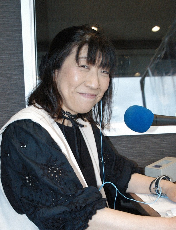 「浜村淳さんのように、何歳までもラジオでしゃべっていたい」と語る和田りつ子さん=大和高田市のFMヤマトで2022年4月27日、浜名晋一撮影