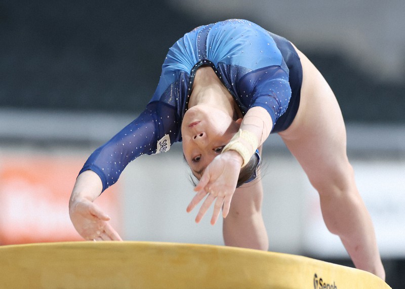 体操NHK杯女子個人総合 17歳の宮田笙子が初優勝 [写真特集2/10] | 毎日新聞