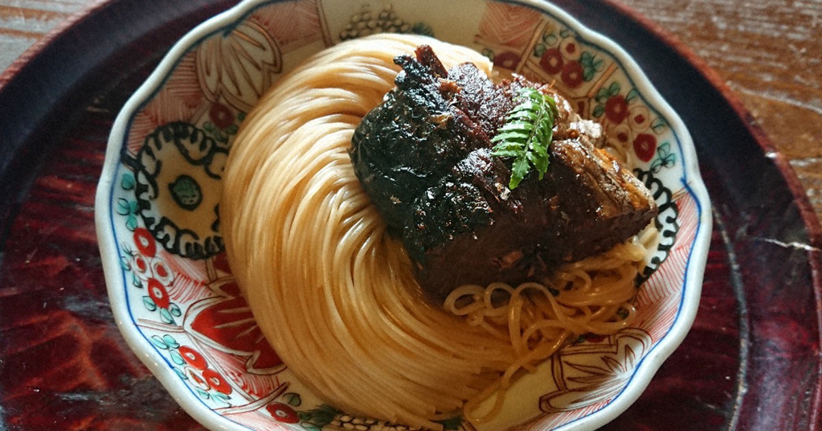 滋賀のワザ：／38 翼果楼・焼鯖そうめん（長浜市） 意外な相性に客驚き