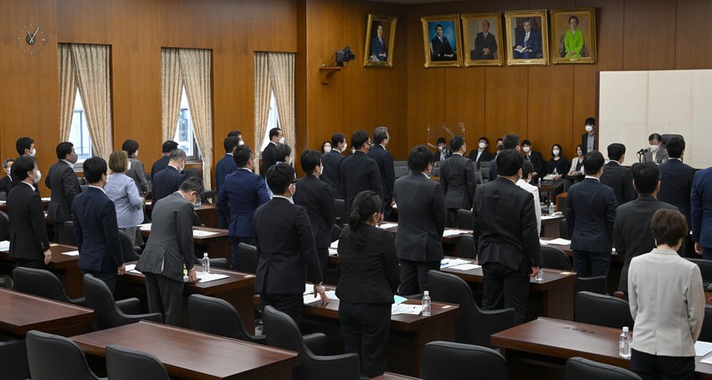 アダルトビデオ(AV)出演被害防止・救済法案を全会一致で可決した衆院内閣委員会=国会内で2022年5月25日午前11時8分、竹内幹撮影
