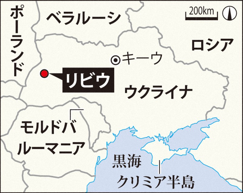 ウクライナ侵攻 リビウ市民 軍を支えたい 避難女性と装備品作り Tシャツ売上金で寝袋 毎日新聞