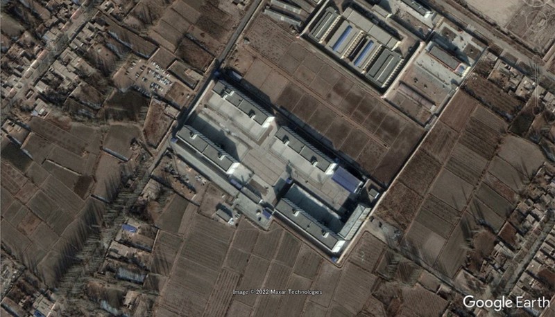 新疆の再教育施設、17年前半に建設開始 収容政策本格化と同時期 | 毎日新聞