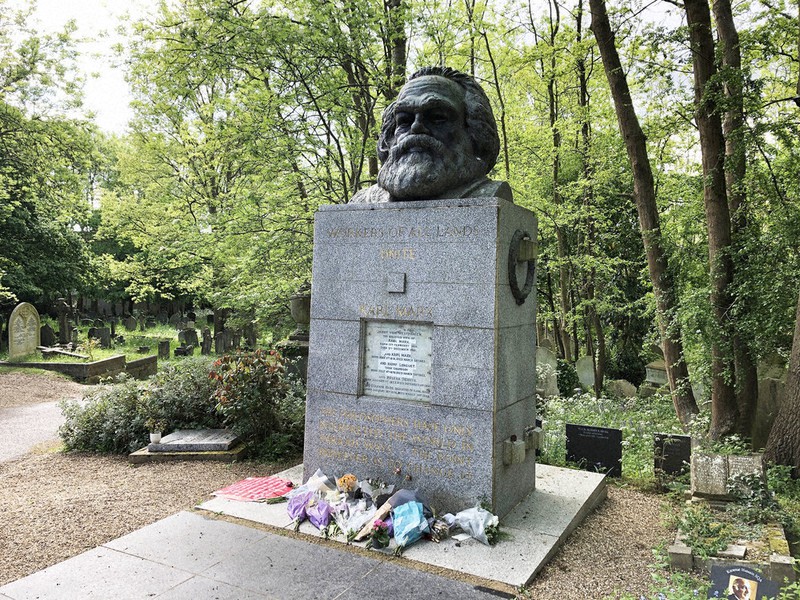 サンデーコラム：「マルクスの墓」に見る富と権力＝篠田航一・ロンドン