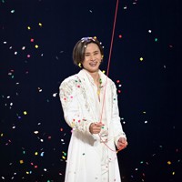 堂本光一さん 「SHOCK」 ミュージカル単独主演記録を更新 [写真特集1/3