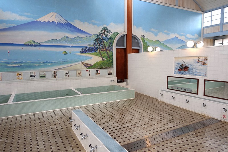 Tokyo set to hike public bath fees by 15 cents amid soaring fuel prices - The Mainichi