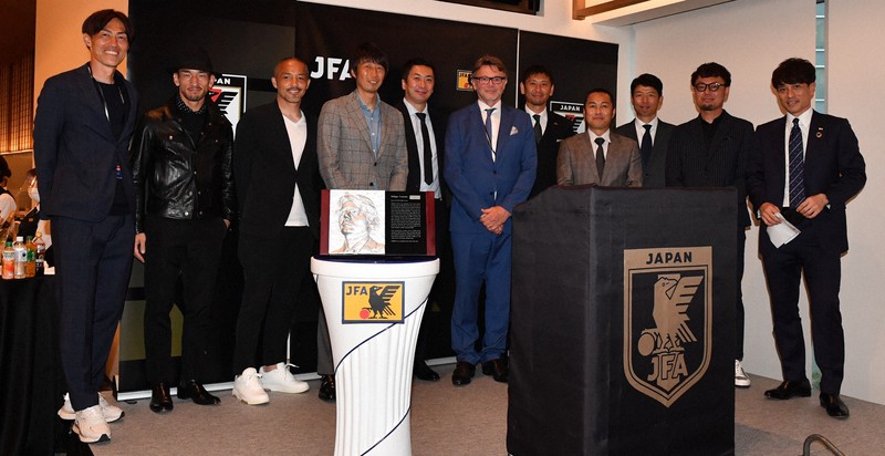 トルシエ氏「日本サッカーは進化続ける」 日韓W杯20周年式典 | 毎日新聞