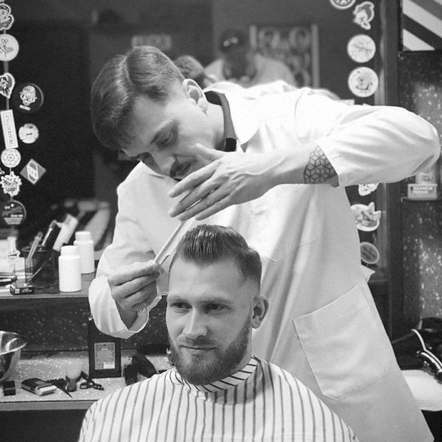 ウクライナ侵攻 焼けた理美容ハサミが伝えたもの（その2止） 支援の輪