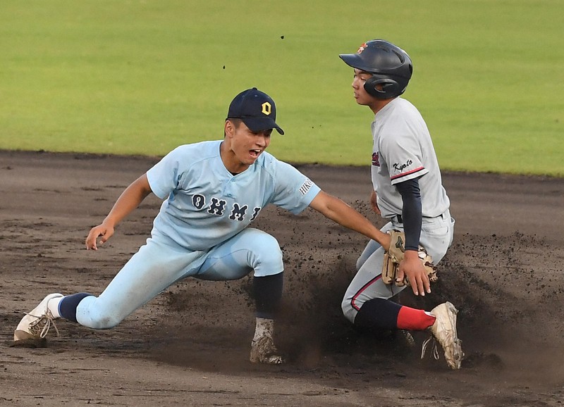 京都国際と近江が練習試合 センバツ辞退と代替出場、交流のきっかけ