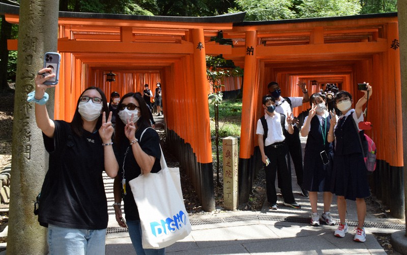 京都 観光人気トップゆえの悩みも 訪日客受け入れ再開 観光地は今 毎日新聞