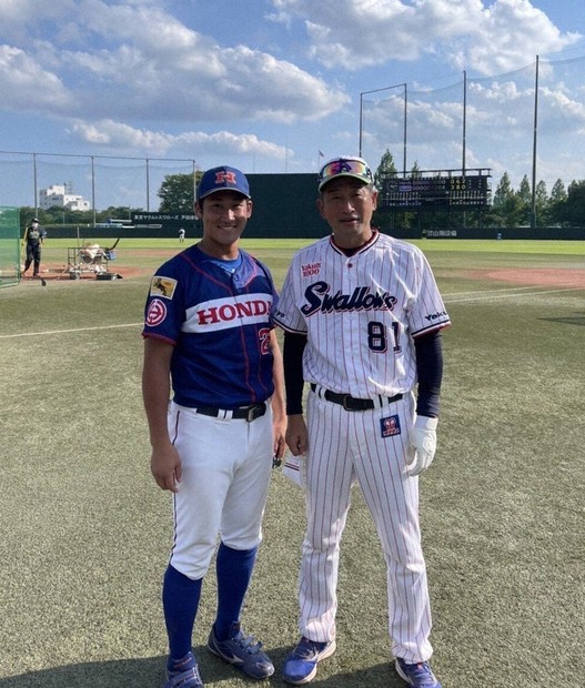 東京ヤクルトスワローズ　佐藤真一コーチ　ユニフォーム上下 4AGRJPPIWRMHBKIO2GABCSTYDU.jpg