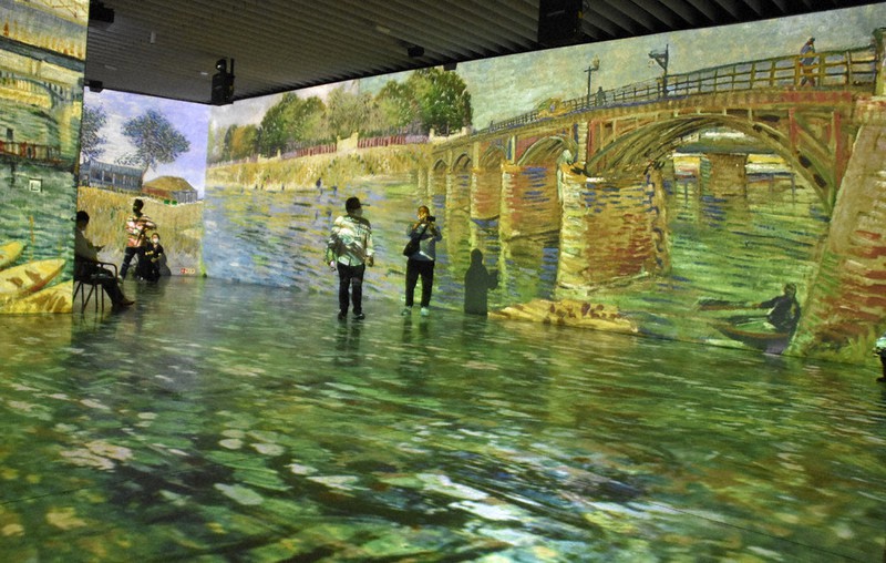 ゴッホが見た世界、体感 所沢でデジタルアート展 きょうから