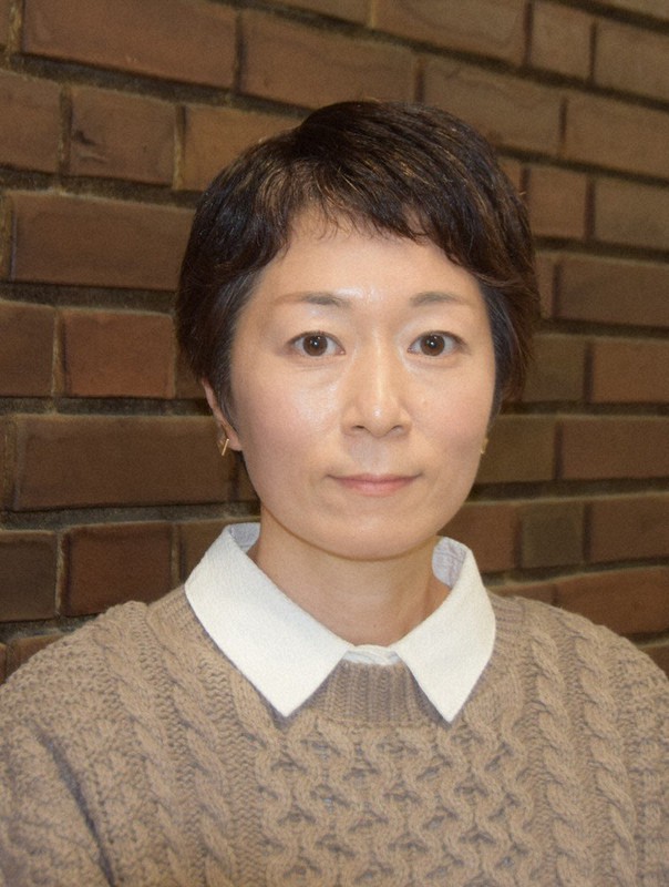 社告：次の夕刊小説「兎は薄氷に駆ける」 作・貴志祐介 画