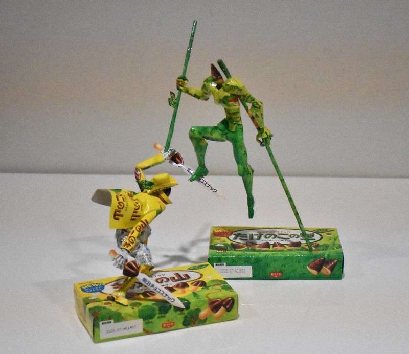 お菓子の空箱でアート展 職人・はるきるさん、ツイッターで反響 64作品