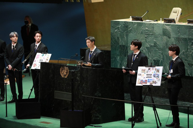 国連総会のイベントに参加したBTSのメンバーたち=米ニューヨークの国連本部で2021年9月20日(代表撮影)