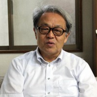 県立高校のスクールソーシャルワーカーを務める松本浩一さん＝東松山市で2022年6月14日、岡礼子撮影