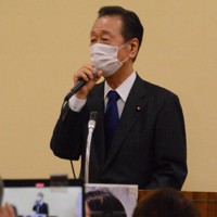 演説する立憲民主党の小沢一郎衆院議員＝東京都北区で2022年6月30日、宮原健太撮影