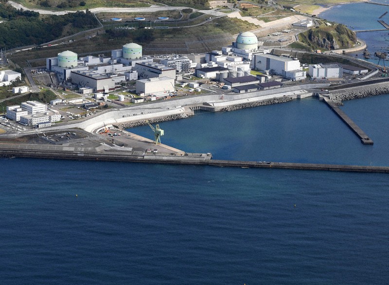 北海道電力泊原発=本社機「希望」から竹内幹撮影