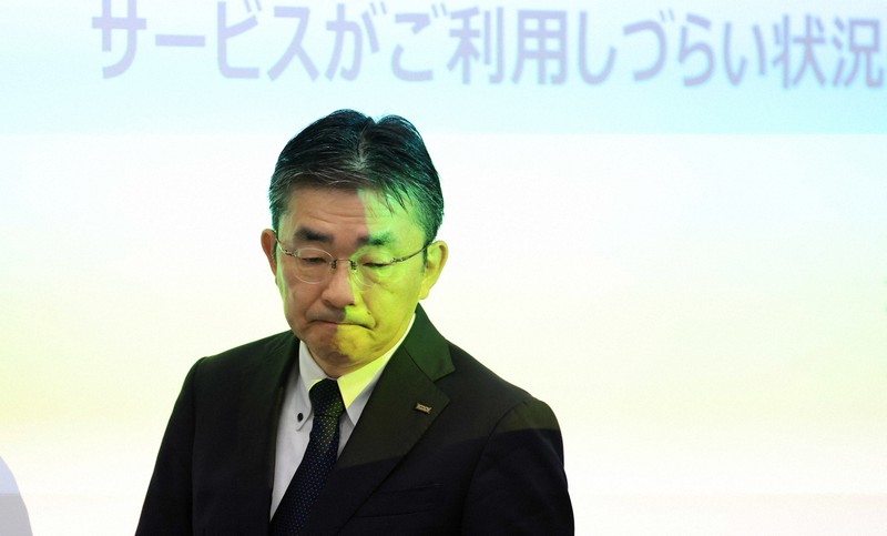 通信障害に関しての記者会見に臨むKDDIの高橋誠社長=東京都千代田区で2022年7月3日午前11時、後藤由耶撮影