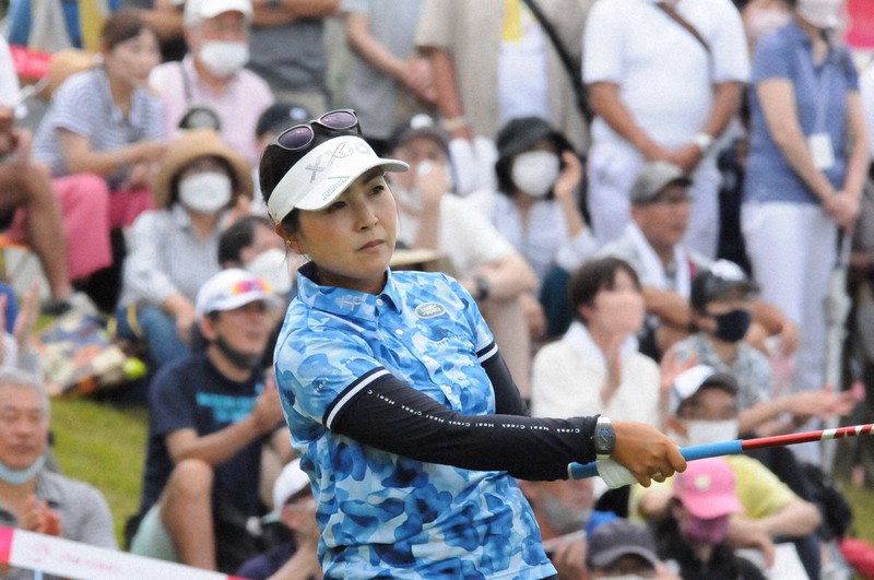 青木瀬令奈が優勝 ツアー通算3勝目 女子ゴルフ 資生堂レディース 毎日新聞