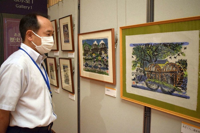 佐野　政治　村里の朝　木版画 佐野せいじ 木版画『里山の四季』 - 国内外の優れた伝統工芸品