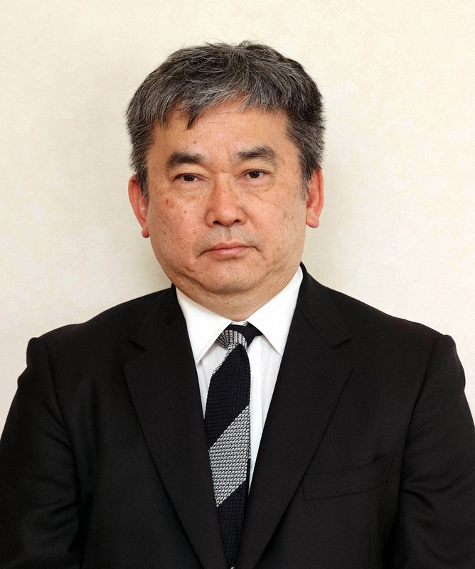 情報の嵐にのみ込まれないで 作家 真山仁さん 毎日新聞