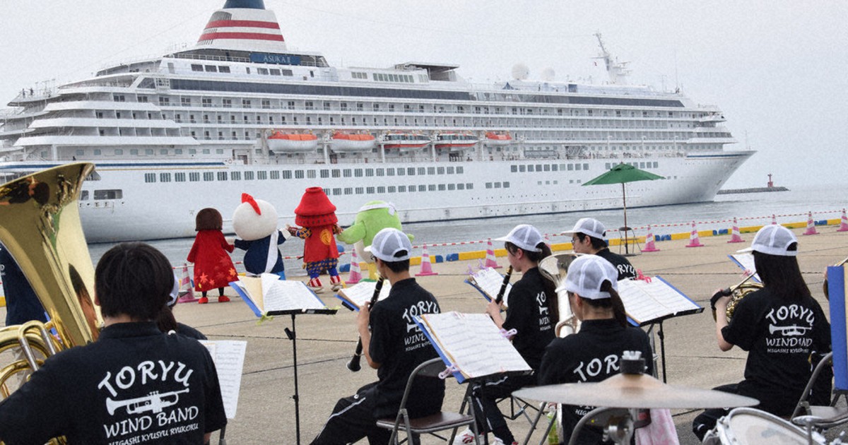 中津に飛鳥Ⅱが寄港 クルーズ船は5年ぶり ／大分 | 毎日新聞