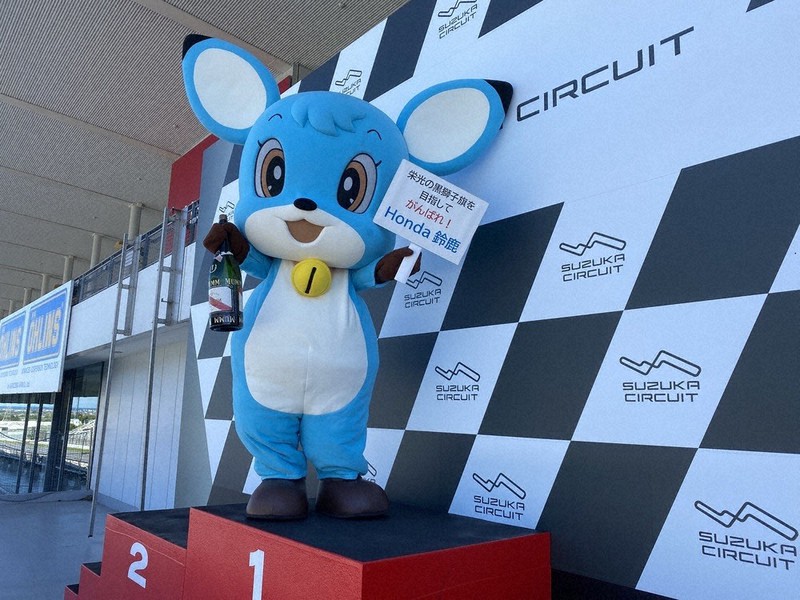 第９３回都市対抗野球 黒獅子旗 目指して Honda鈴鹿あす初戦 市マスコットキャラ ベルディ がエール 三重 毎日新聞