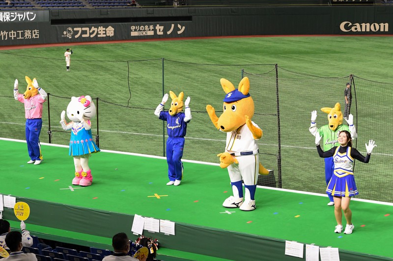 西濃運輸 （大垣市）の応援団（1回戦） 第93回都市対抗野球 [写真特集1