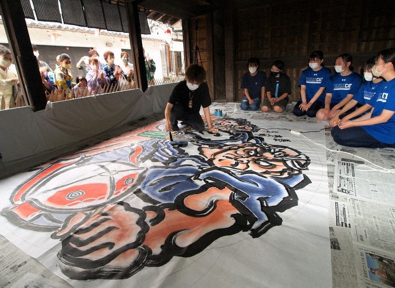 柳井金魚ちょうちん祭り 「弘前ねぷた」山車灯籠登場 両市交流