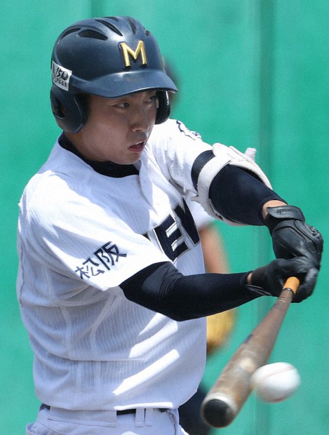 全国高校野球 三重大会 三重、猛打で連覇 津商 追い上げ及ばず
