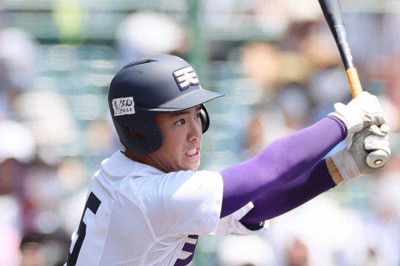 山梨学院の白帽子がSNSで話題「爽やか」 熱中症対策 夏の甲子園 | 毎日新聞