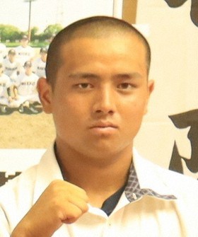 全国高校野球 三重高 「高山捕手の力に」 松阪のグラブ修理業 OB・青木