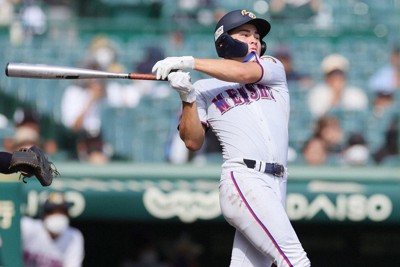明秀日立、夏の甲子園初出場で初勝利 鹿児島実破る 3回戦へ一番乗り