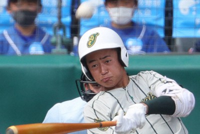 鶴岡東監督「雪国で振るしかできない時期もあったが」 夏の