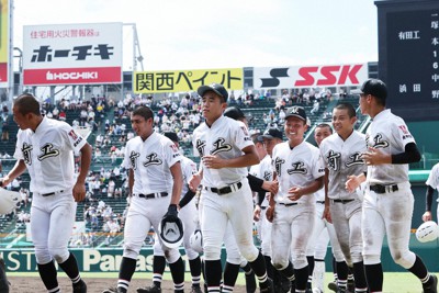 最大限の配慮に感謝」 コロナ集団感染の有田工監督 夏の甲子園 | 毎日新聞