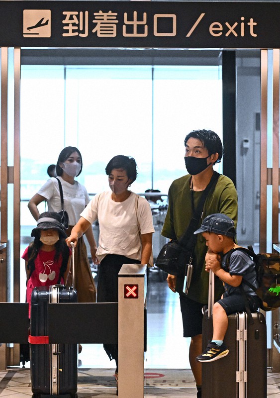 良いリフレッシュに 3年ぶり行動制限ないお盆 Uターンがピーク 写真特集1 8 毎日新聞