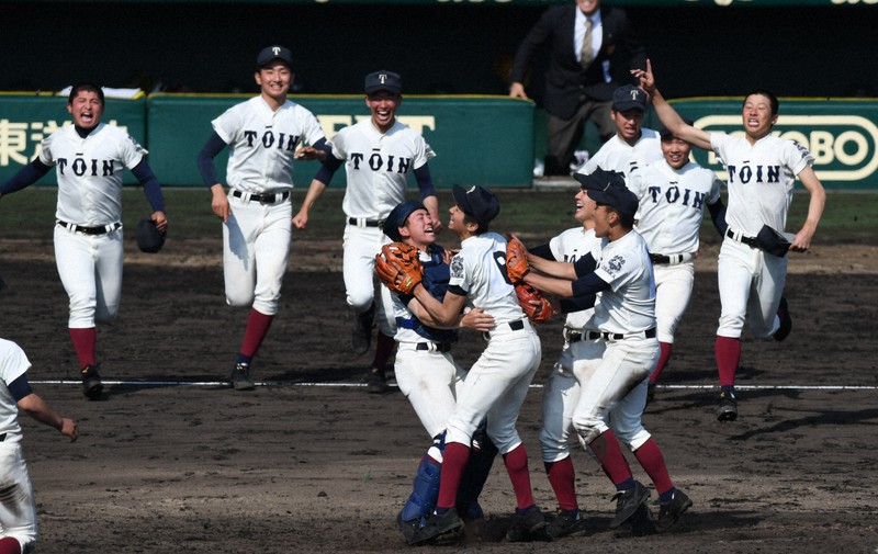 連覇ついえたあの夏 大阪桐蔭元主将が涙した理由 夏の甲子園 | 毎日新聞