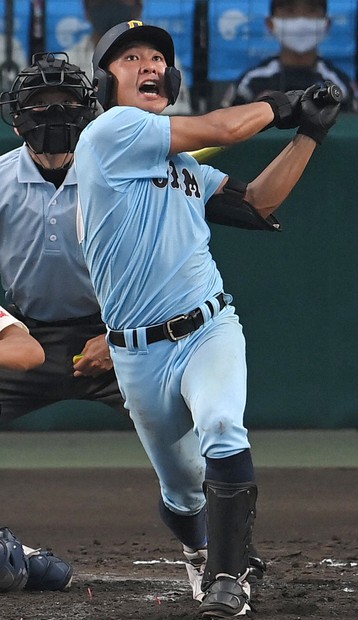 まさに「最強」 近江・山田が満塁本塁打に「松坂超え」 夏の甲子園