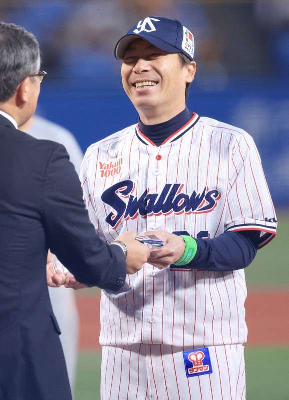 ヤクルトスワローズ 応援グッズセット 2007年ごろ 高津臣吾 古田敦也 オイシックス新潟アルビレックスBC【公式】 on X: 