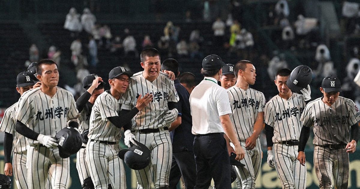 夏の高校野球 甲子園 九州学院、初の4強逃す 打撃戦、最後まで諦めず