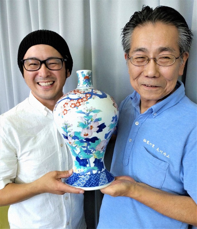 鍋島」伝統「献上の儀」 伊万里鍋島焼協同組合が、きょう福島・会津