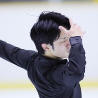 げんさんサマーカップの男子ショートプログラムで演技する山本草太選手＝滋賀県立アイスアリーナで2022年8月11日、吉田航太撮影