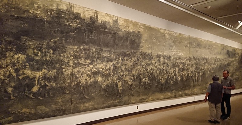この中に私も」引き揚げ者描いた巨大絵画 加藤登紀子さんの思い | 毎日新聞