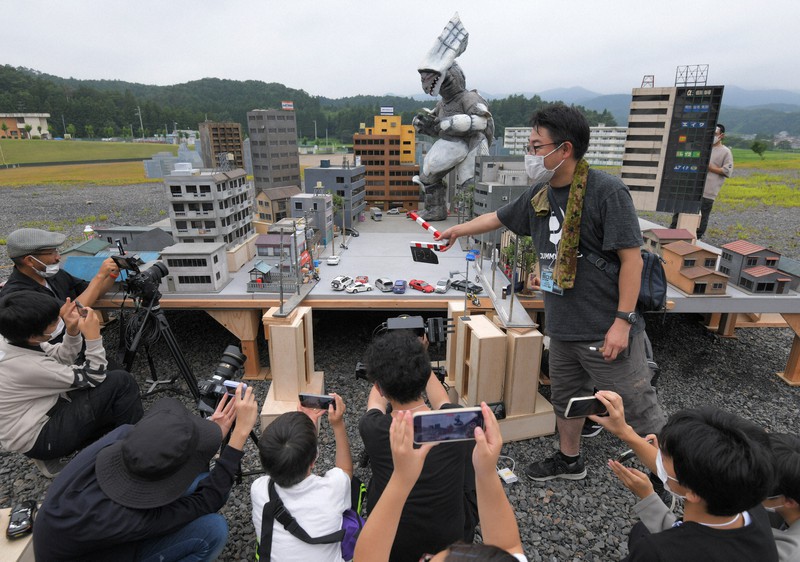 In Photos Students get handson special effects filmmaking experience