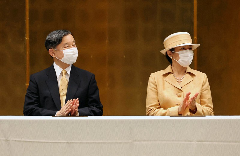 天皇、皇后両陛下 「学制150年記念式典」 ご臨席 [写真特集1/8] | 毎日新聞