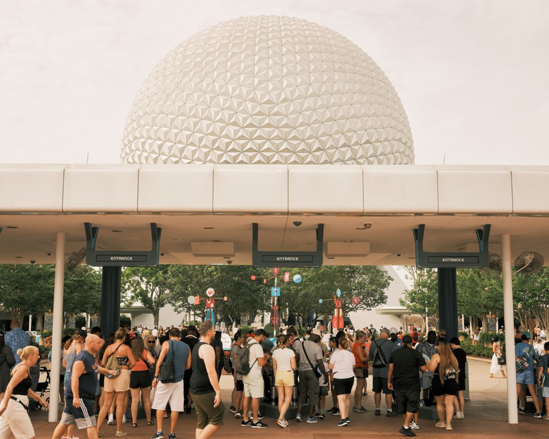 ウォール ストリート ジャーナル ディズニーの魔法 入園者減少も増益のからくり 毎日新聞