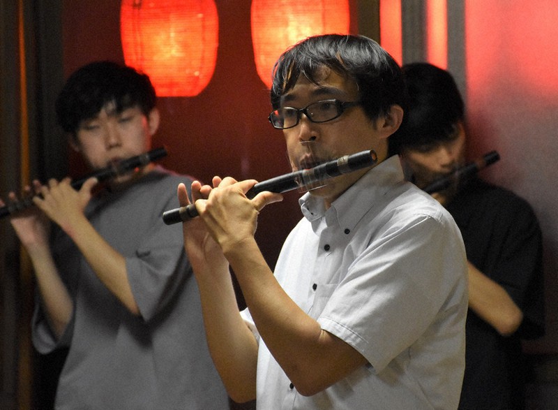 大津祭－国重要無形民俗文化財：笛や鉦の音、にぎやかに 囃子練習