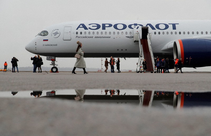 航空券急騰、5倍の70万円便も 動員令のロシア、国外脱出の動き
