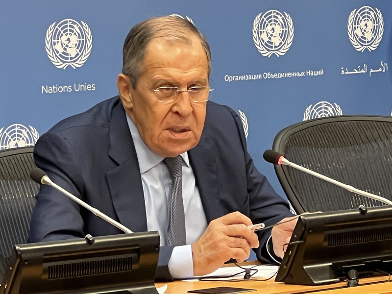 国連総会の一般討論を終え、記者会見するロシアのラブロフ外相=米ニューヨークの国連本部で2022年9月24日、隅俊之撮影